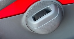 Peugeot 107 1.0 trendy novoo * 5 vrata *klima * 50. 000 km* 1. Vl **