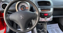 Peugeot 107 1.0 trendy novoo * 5 vrata *klima * 50. 000 km* 1. Vl **