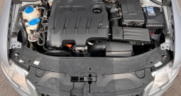 Škoda superb combi 1.6 TDi greenline 105 ks full *navigacija*tempomat*