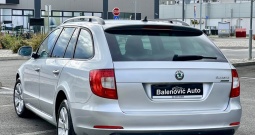 Škoda superb combi 1.6 TDi greenline 105 ks full *navigacija*tempomat*