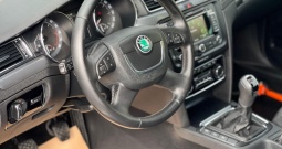 Škoda superb combi 1.6 TDi greenline 105 ks full *navigacija*tempomat*