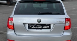 Škoda superb combi 1.6 TDi greenline 105 ks full *navigacija*tempomat*