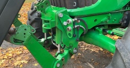 John Deere 5720