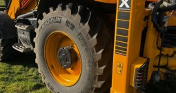 2022 JCB 3CX backhoe loader