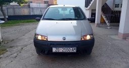 Prodajem auto Fiat Punto 1.2s