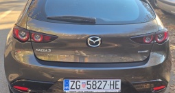 Prodajemo Mazdu 3, prvi vlasnik