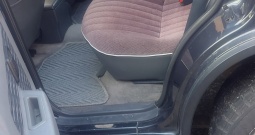 Prodajem Opel Fronteru službeni old timer