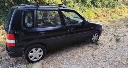 Prodajem komplet moze zamjena ili djelovi