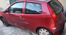 Prodajem Fiat Punto može zamjena ili dogovor