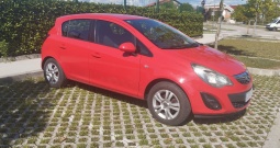 Opel corsa enjoy 1.3 DTC
