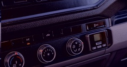 Vučna VW Crafter 2.0 TDI 180 KS,mod.'20.,reg na ime,top stanje