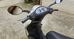 Piaggio Fly 50-2T, mod.'18., prekrasan, kao nov, reg. 1 god.,može na kartice!