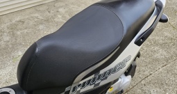 Gilera Runner 50-2T SP Special,mod.'14.,samo 2050 km,nije uvoz,kao nova,kartice!