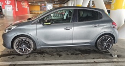 Peugeot 208 allure 1,6 73kw