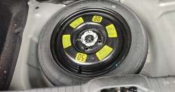 Peugeot 208 allure 1,6 73kw