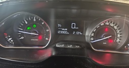 Peugeot 208 allure 1,6 73kw