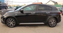 Fiat Tipo 1.0 GSE Cross