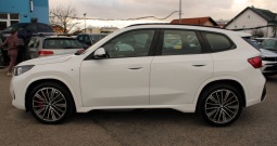 BMW X1 xDrive 23i M-Paket *HARMAN KARDON, LED, KAMERA, NAVIGACIJA*