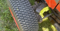 Traktor Kubota B2100 HST