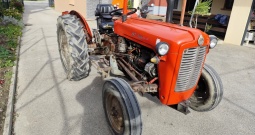 Traktor IMT 533 deluxe