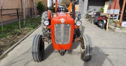 Traktor IMT 533 deluxe