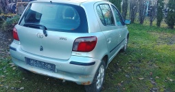 Toyota Yaris 1.4, 2000.g, 270.000km, solidno vozno stanje, odjavljen