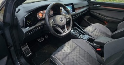 Golf 8 R Line 63400 km. Panorama. HUD ap