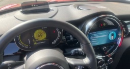 IMA SVE ! MINI Cooper SE ELECTRIC 184 ks CHILI RED Racing