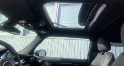 IMA SVE ! MINI Cooper SE ELECTRIC 184 ks CHILI RED Racing