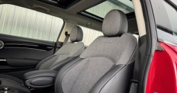 IMA SVE ! MINI Cooper SE ELECTRIC 184 ks CHILI RED Racing