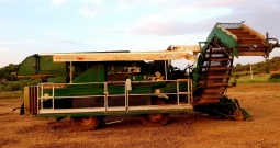 Kombajn za branje rajčice Sandei SL350T