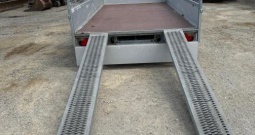 Prikolica Eduard za prijevoz građ. strojeva i robe nosivosti 2700 kg., 2022 god.