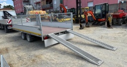 Prikolica Eduard za prijevoz građ. strojeva i robe nosivosti 2700 kg., 2022 god.