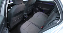 VW Golf VIII 2.0 TDi *LED, NAVIGACIJA, KAMERA*