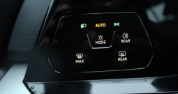 VW Golf VIII 2.0 TDi *LED, NAVIGACIJA, KAMERA*