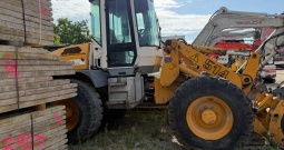 Utovarivač Liebherr L514 godina 2001 neispravan