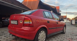Opel astra classic 1.4 twinport 1. Vlasnik 2 seta felgi klima registracija