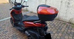 Prodajem rabljeno vozilo: Piaggio Beverly 400