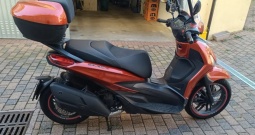 Prodajem rabljeno vozilo: Piaggio Beverly 400