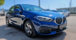 BMW Serija 1 118d Automatik, Kamera, Virtual, premium jamstvo 2 god.