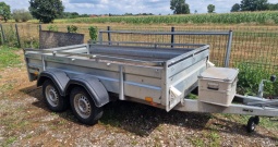 Auto prikolica dvoosovinska