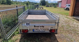 Auto prikolica dvoosovinska