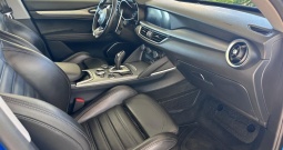 Alfa Romeo Stelvio 2,0 Turbo, Q4, Benzin