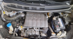 Hyundai i10 55000 km, puna oprema + ljetne gume na felgama