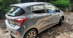 Hyundai i10 55000 km, puna oprema + ljetne gume na felgama
