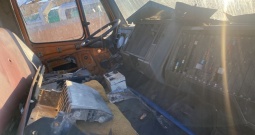 MB 1824 kabina sa vratima