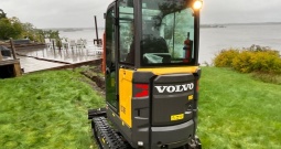 2022 Bager Volvo EC18E + transportna prikolica