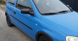 Prodaje se opel corsa