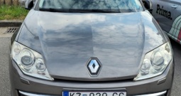 Registrirana limuzina, kemijski sređena, tehnički i servisno pedantno