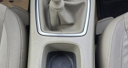 Registrirana limuzina, kemijski sređena, tehnički i servisno pedantno